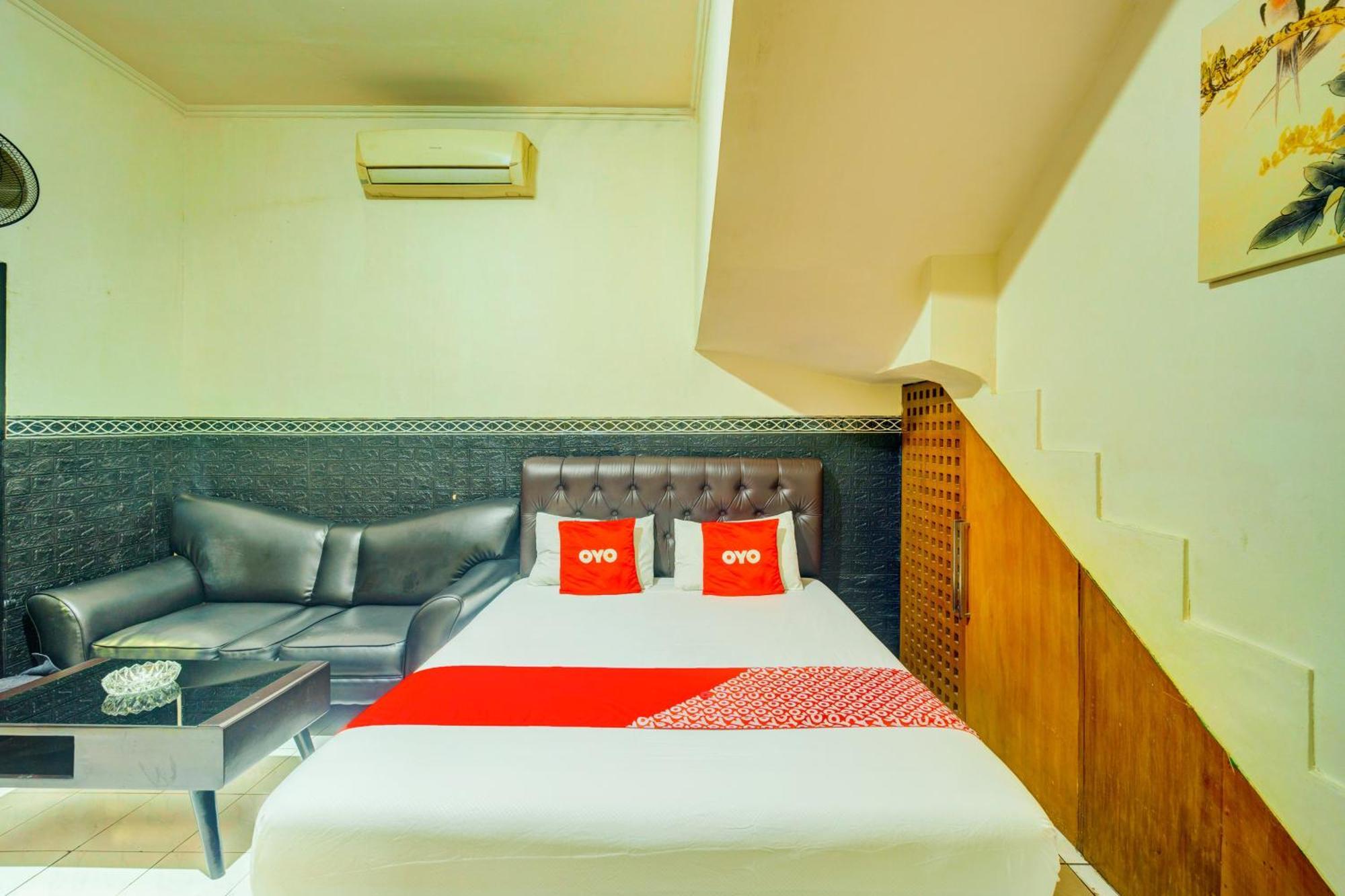 Oyo 93132 Modom Homestay Near Rs Islam Jakarta Pondok Kopi Εξωτερικό φωτογραφία